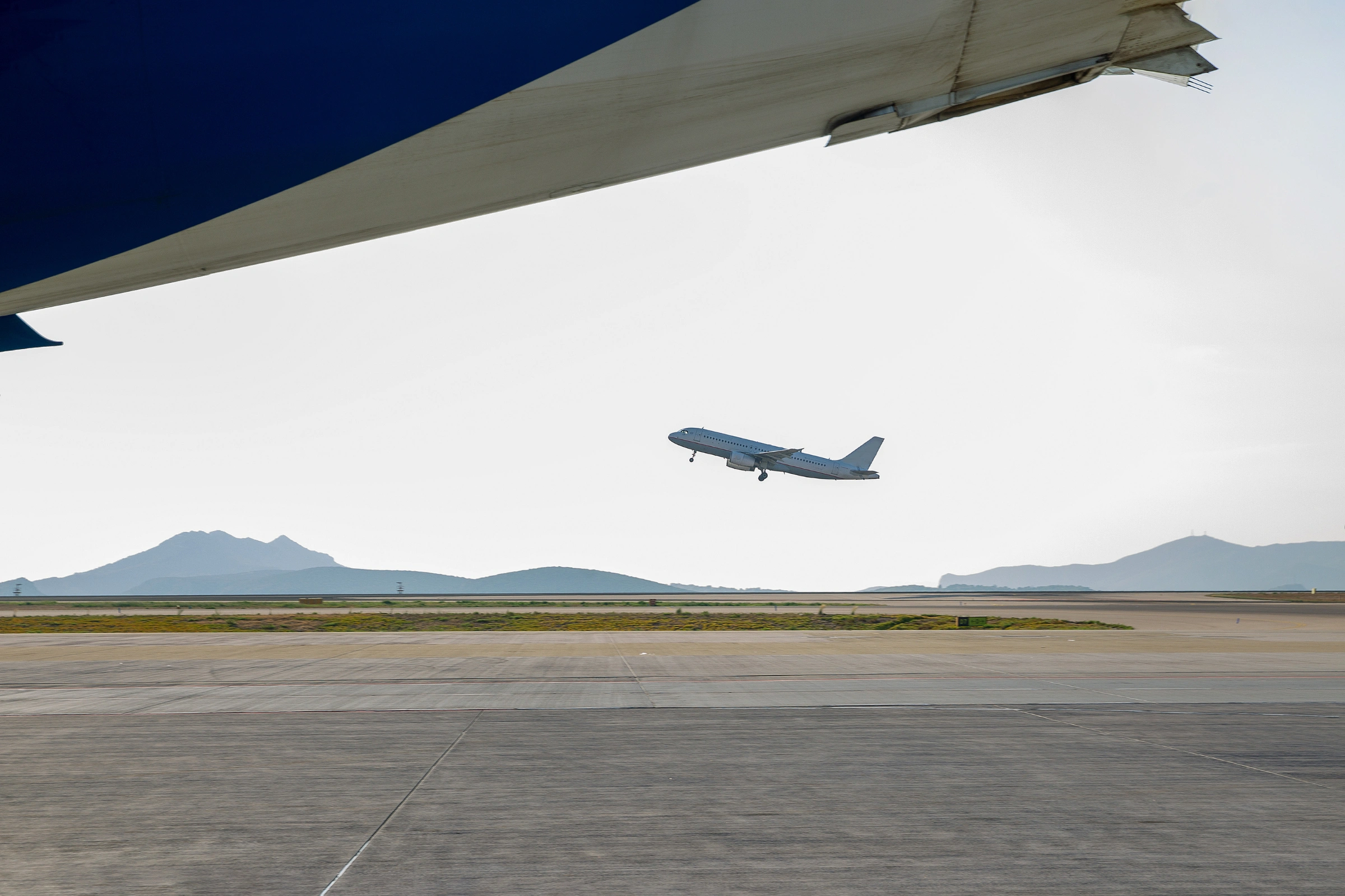 Athens_International_Airport[1].webp